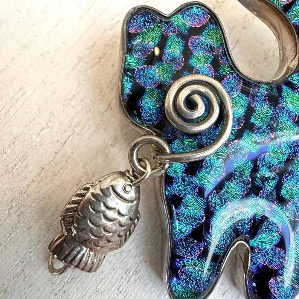 Linda Shull “Boots the Cat” Dichroic Glass Sterling Brooch Pendant